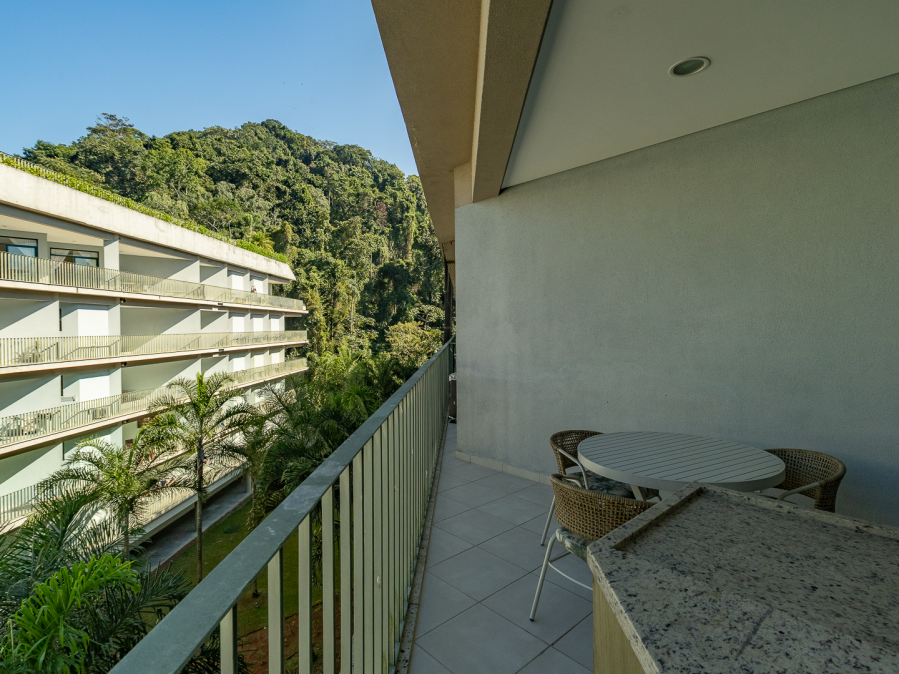 0P8A0084-HDR