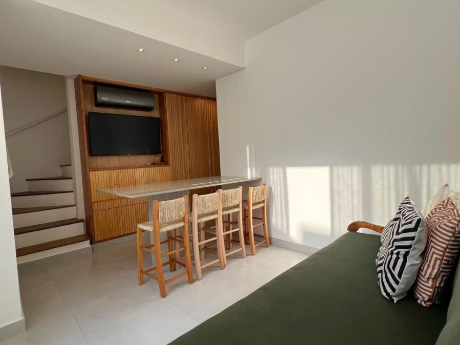 965dcf51-07f7-48b3-97f5-d552ac2488c6